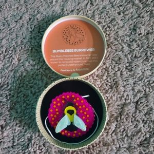 Erstwilder Bumblebee Burrower Brooch